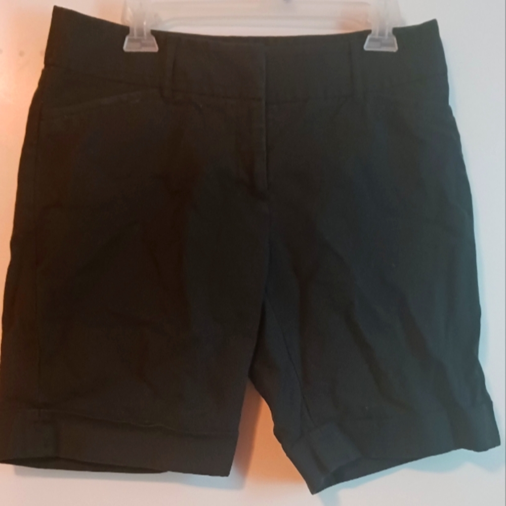 WILLIE SMITH, Women's Black Cuffed Shirt. Size 10.